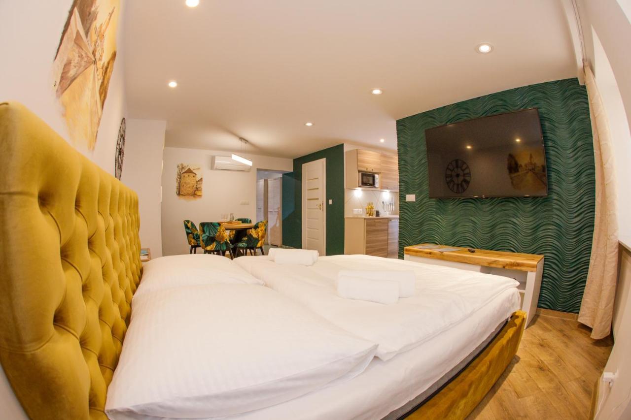 Apartament Ksiazecy Gold Klimatyzacja Boleslawiec  Luaran gambar